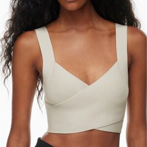 🆕 ARITZIA Babaton Sculpt Knit Greek Tank in Matte Pearl. Women’s Medium